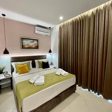 Relax Apts *