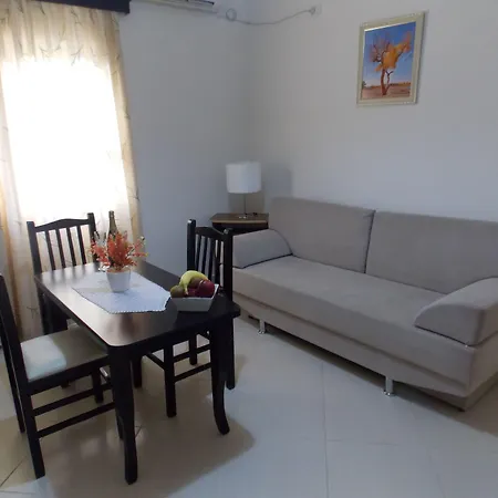 Relax Apts * Sarandë