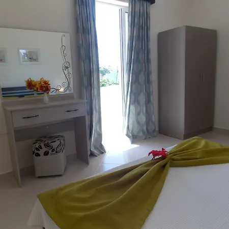 Relax Apts סרנדה