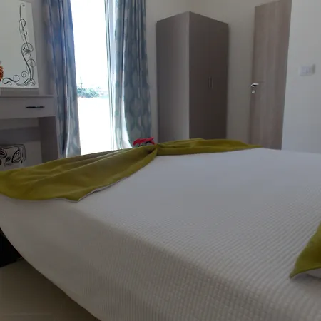 Relax Apts * סרנדה