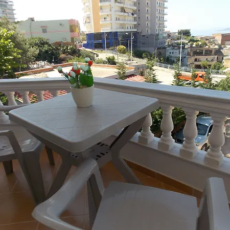 Relax Apts דירה *