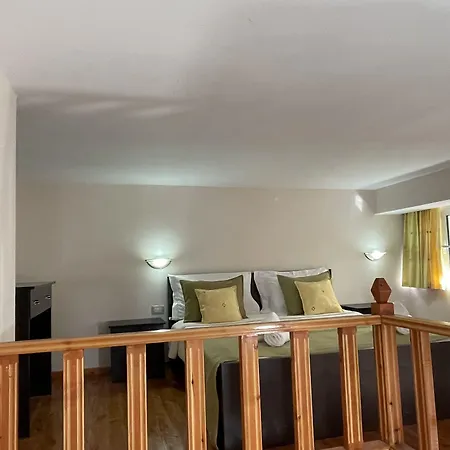 Relax Apts *