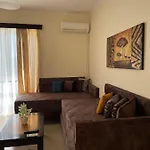 Relax Apts *