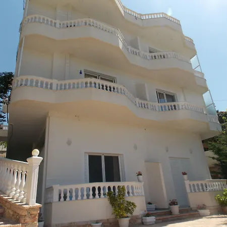Relax Apts 아파트